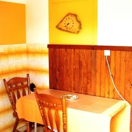 Apartment Vacation In With Terrace, Wifi, Washing Machine