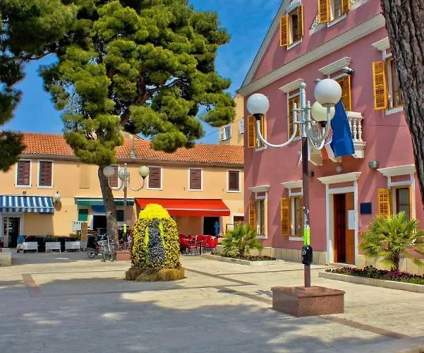 Vacation In With Terrace, Wifi, Washing Machine Apartamento Pakoštane