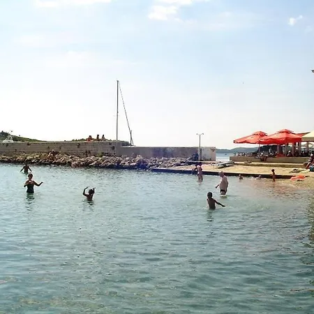 Vacation In With Terrace, Wifi, Washing Machine * Pakoštane