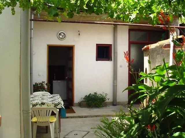 Vacation In With Terrace, Wifi, Washing Machine