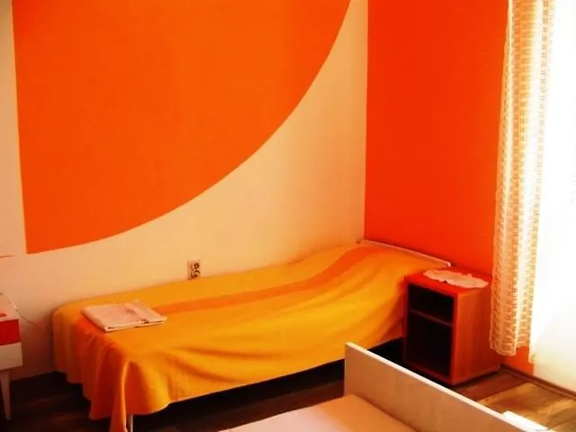 Vacation In With Terrace, Wifi, Washing Machine Pakoštane